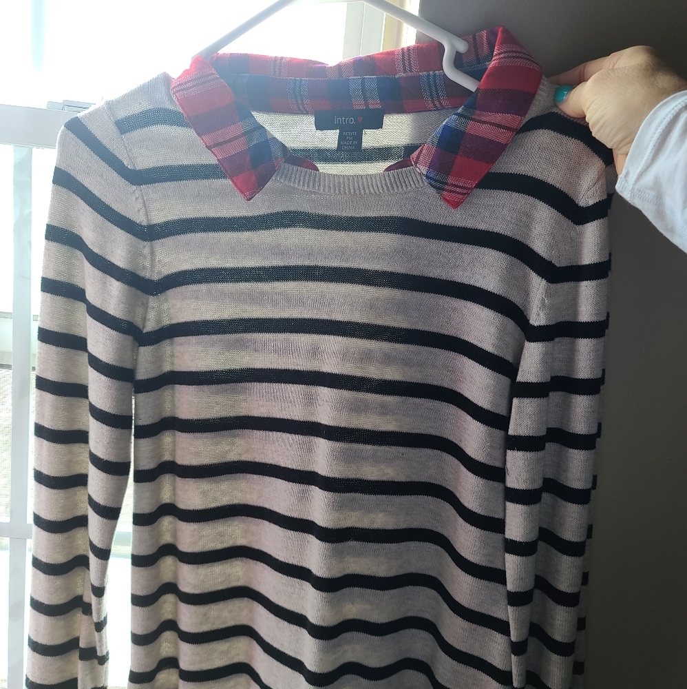 Sweater - Picture 3 of 3